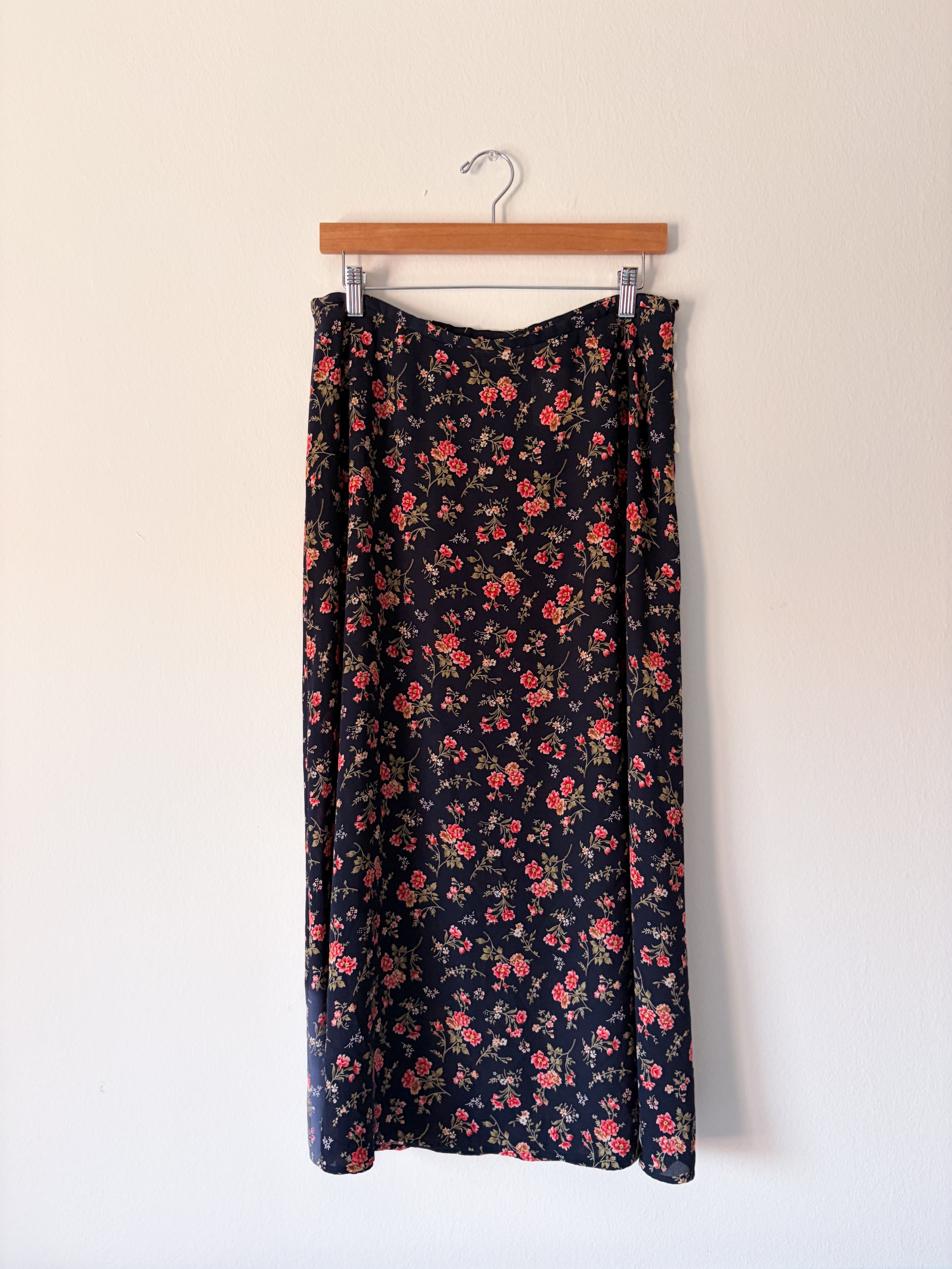 Vtg Liz Floral Maxi