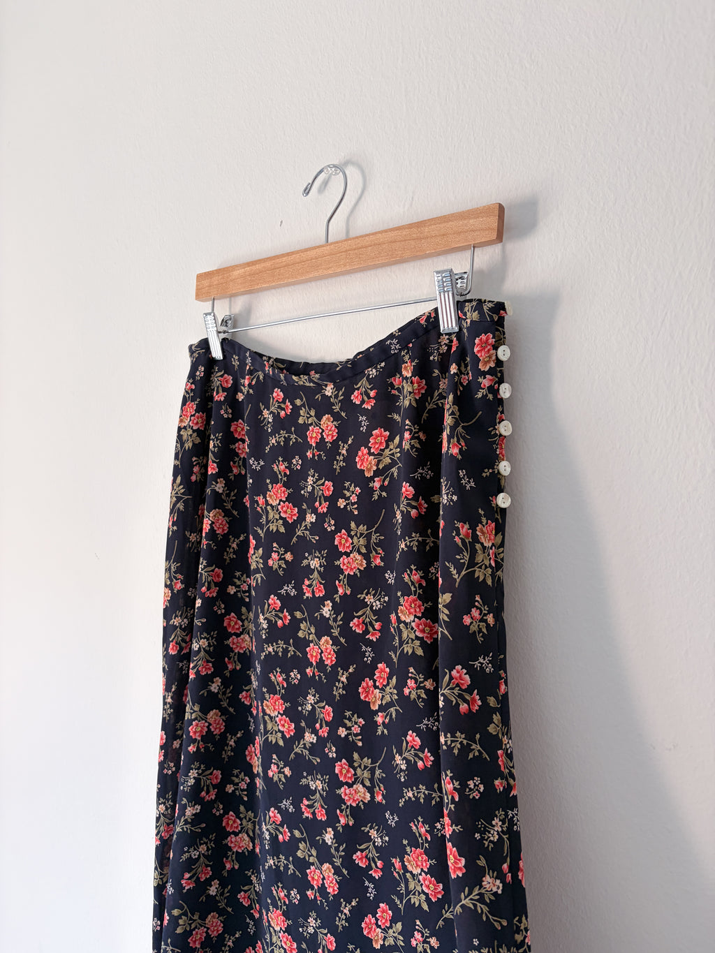 Vtg Liz Floral Maxi