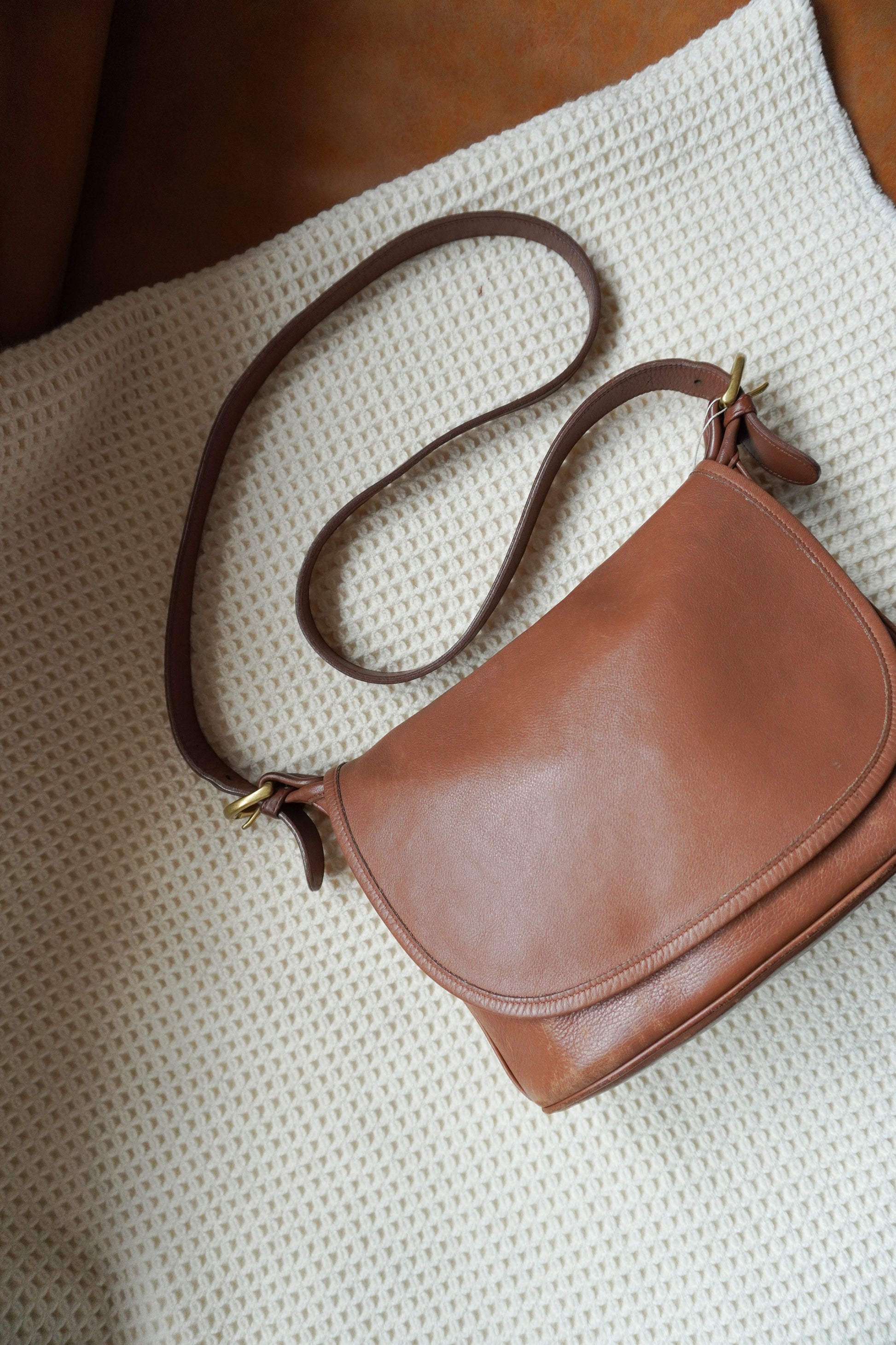 VTG Fletcher Flap Shoulder Bag