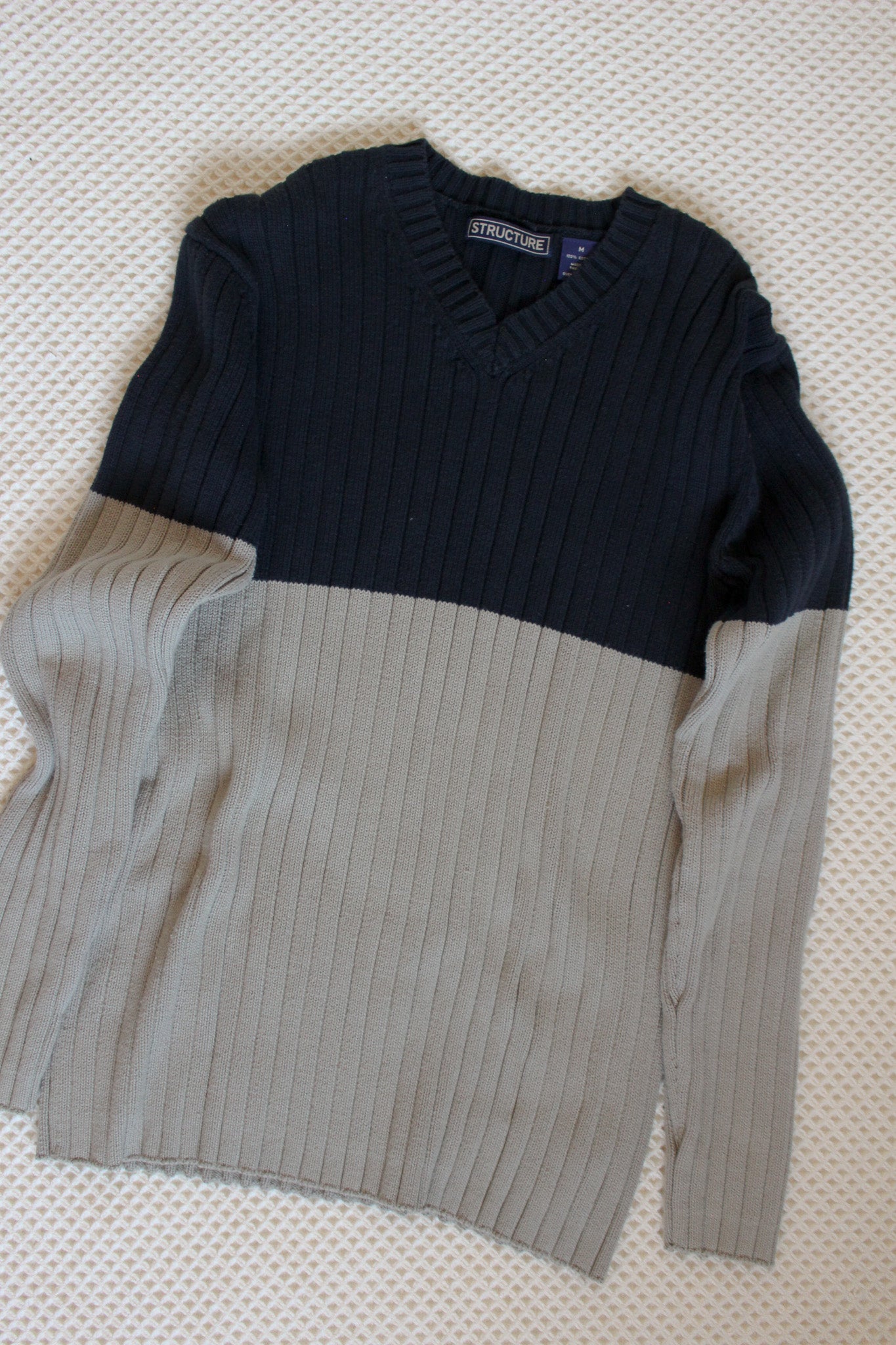 Ribbed VNeck Two Tone