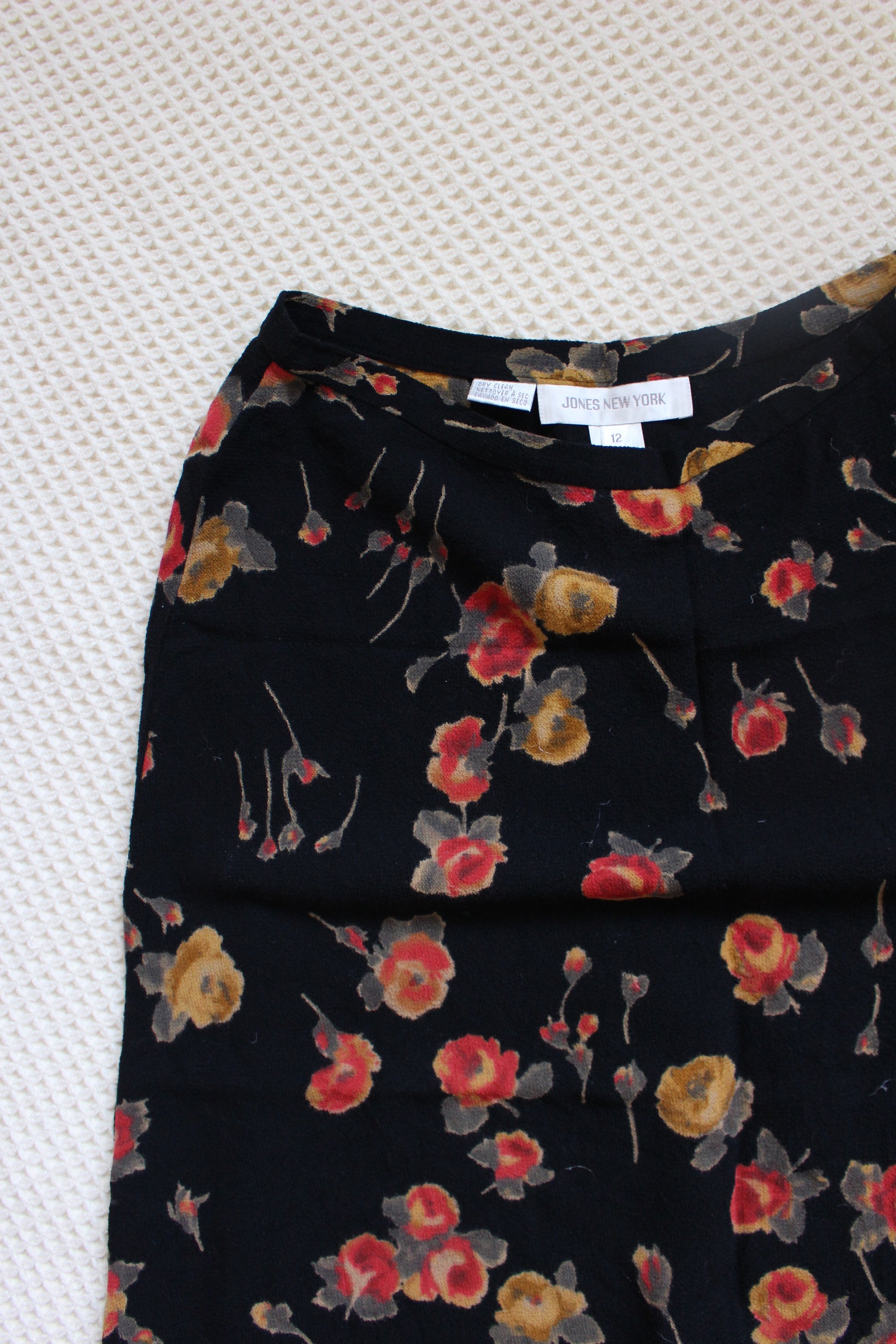 Vtg Jones NY Floral Skirt